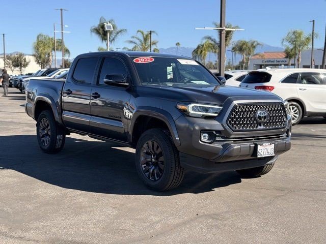 Used 2022 Toyota Tacoma Limited image 3