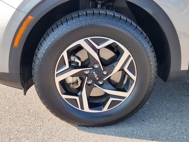 Used 2023 Kia Sportage LX image 13