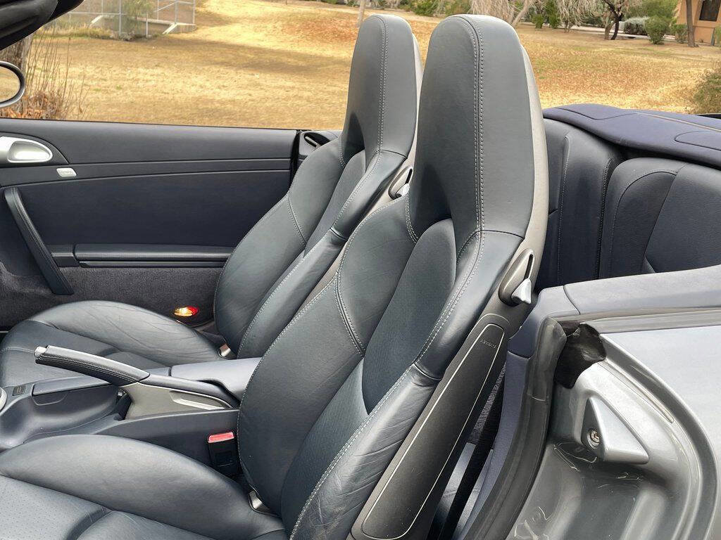 Used 2006 Porsche 911 Carrera image 25