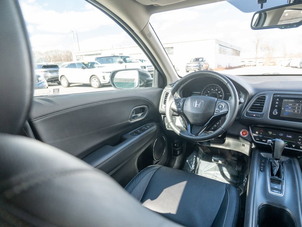 Used 2022 Honda HR-V EX-L image 16