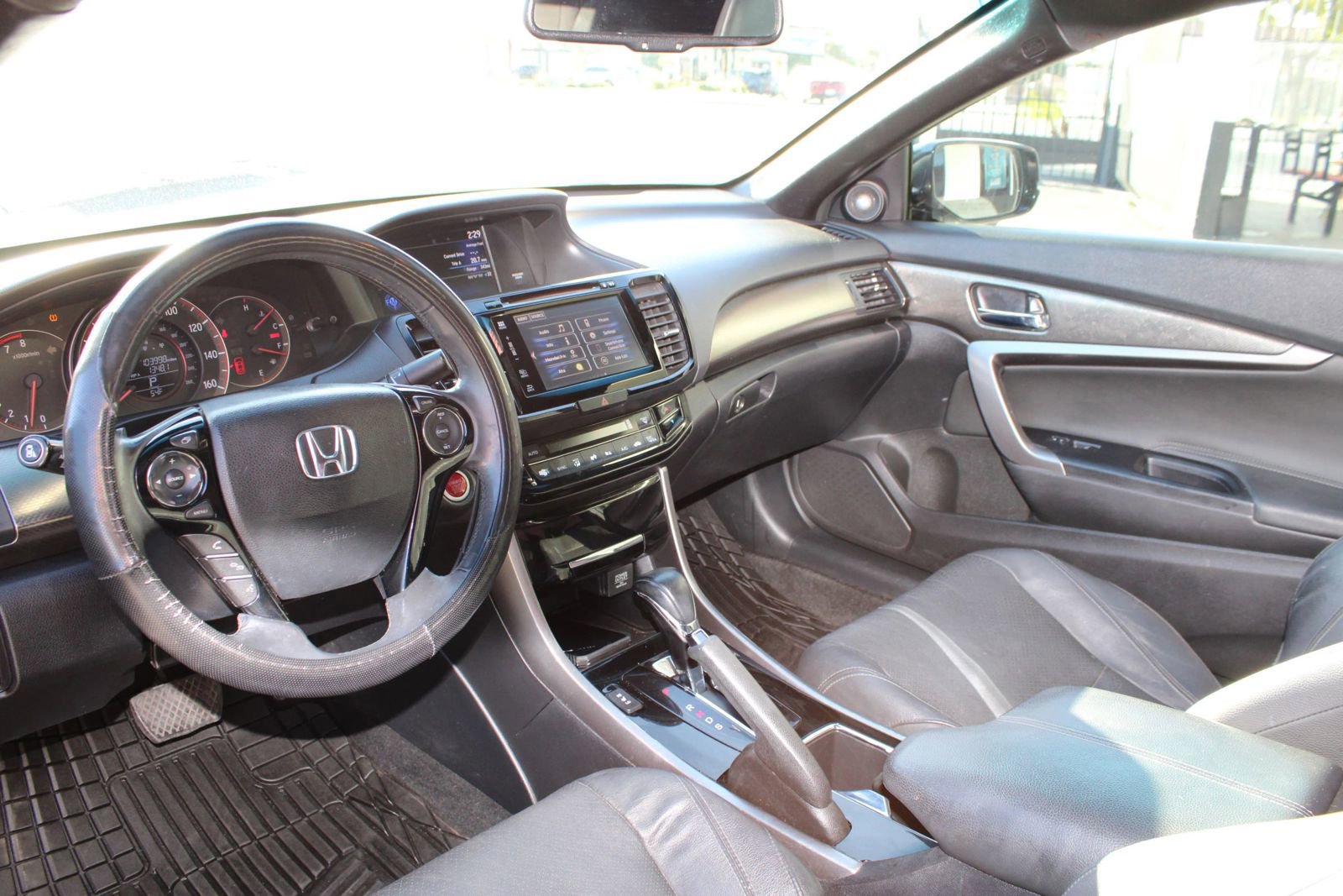 Used 2017 Honda Accord EX-L image 29