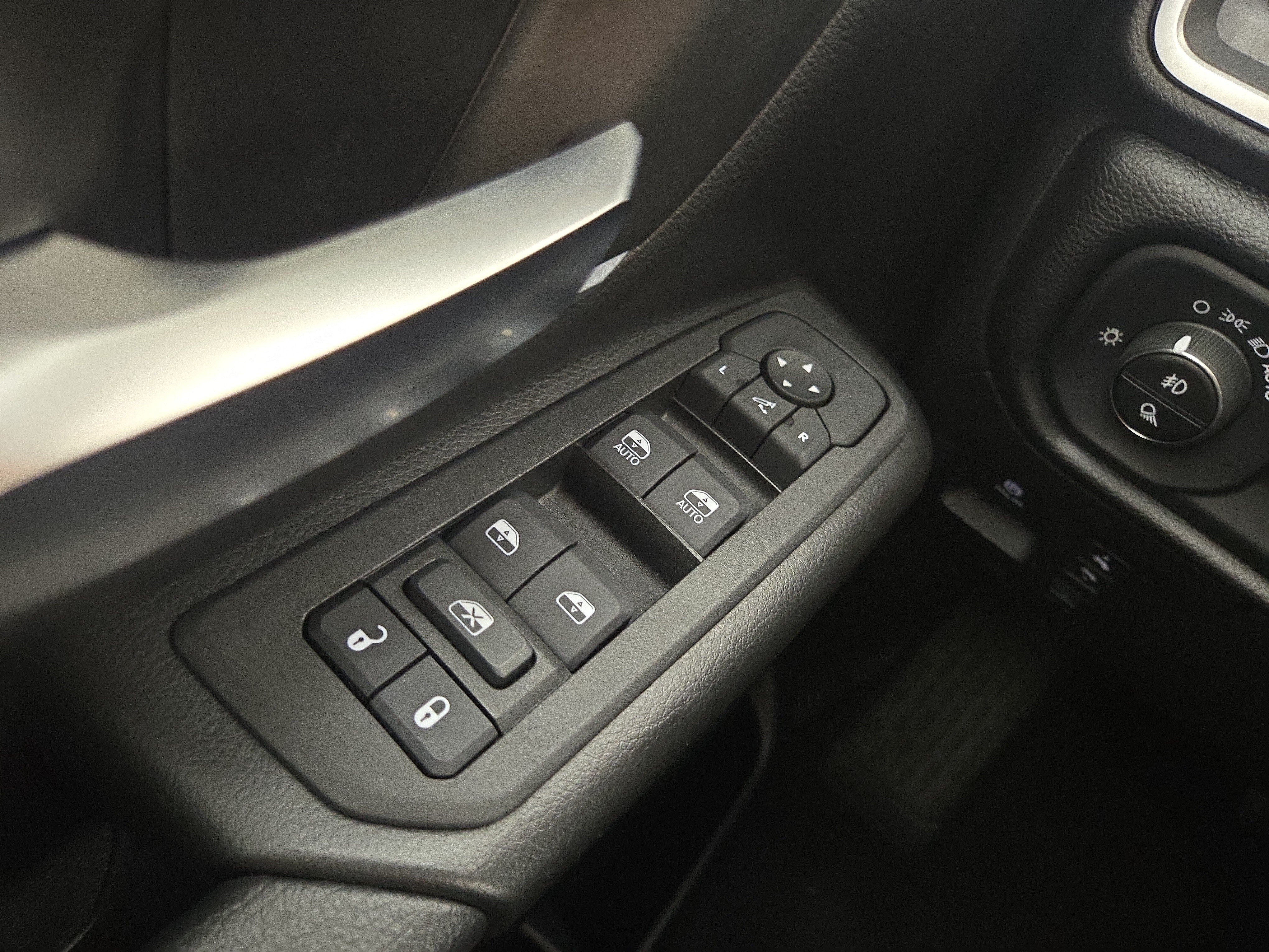 Certified 2025 RAM 1500 Big Horn AWD/4WD image 33