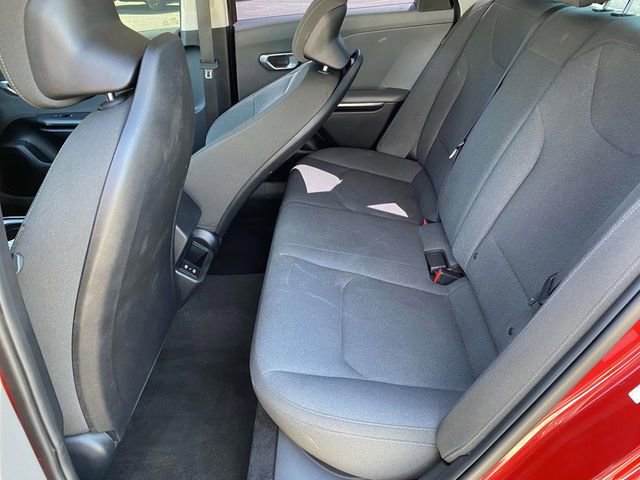 Used 2025 Kia K4 FWD image 7