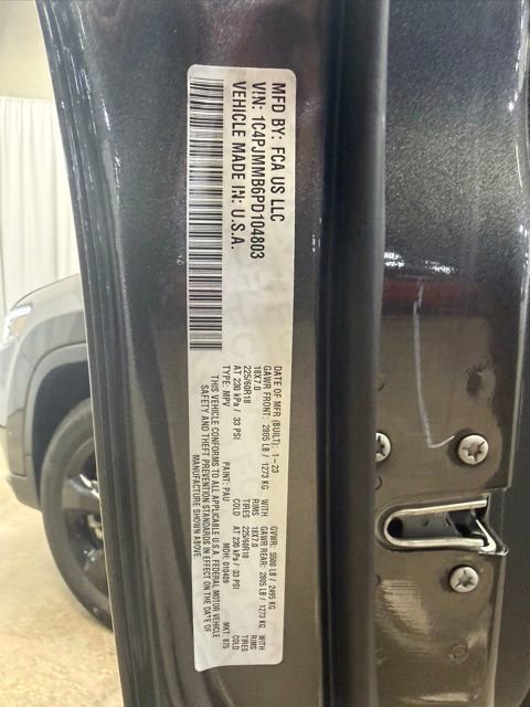 Used 2023 Jeep Cherokee Altitude Lux w/ Lux Elite Package image 30