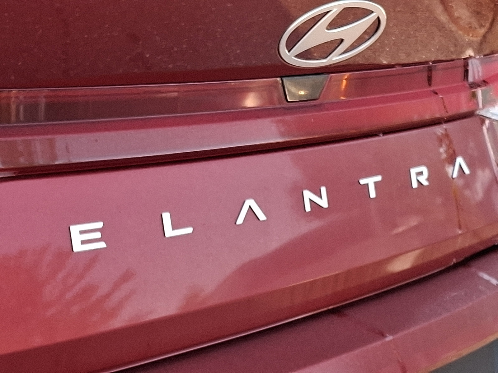 Certified 2024 Hyundai Elantra SE FWD image 29