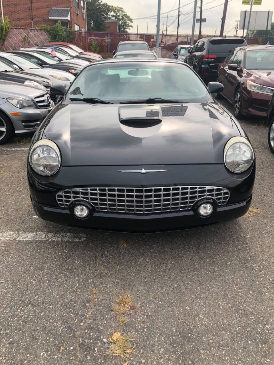 Used 2002 Ford Thunderbird Deluxe image 1