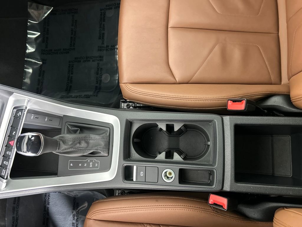 Used 2025 Audi Q3 2.0T Premium image 14