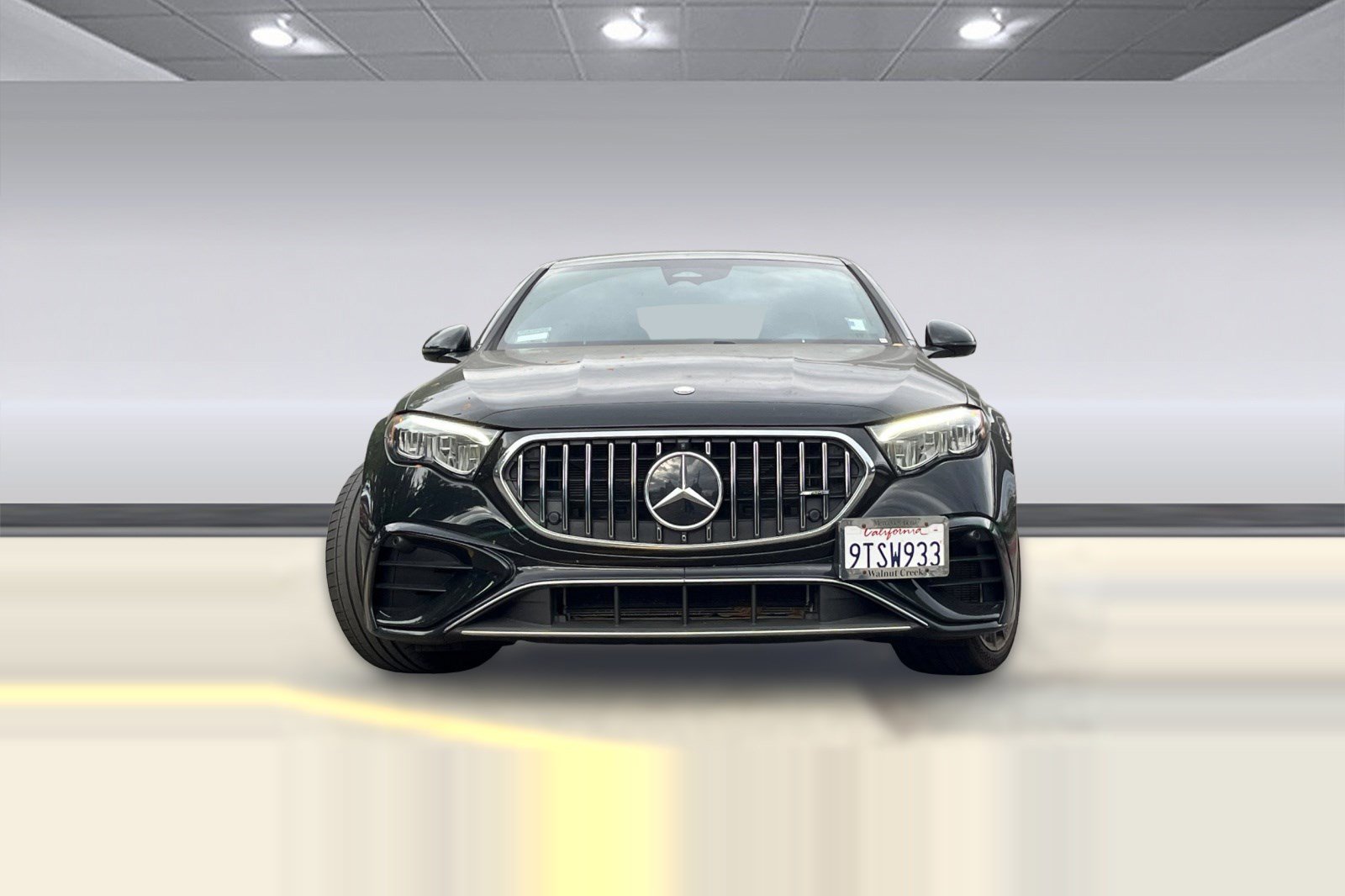 Used 2025 Mercedes-Benz E 53 AMG e 4MATIC Sedan image 4