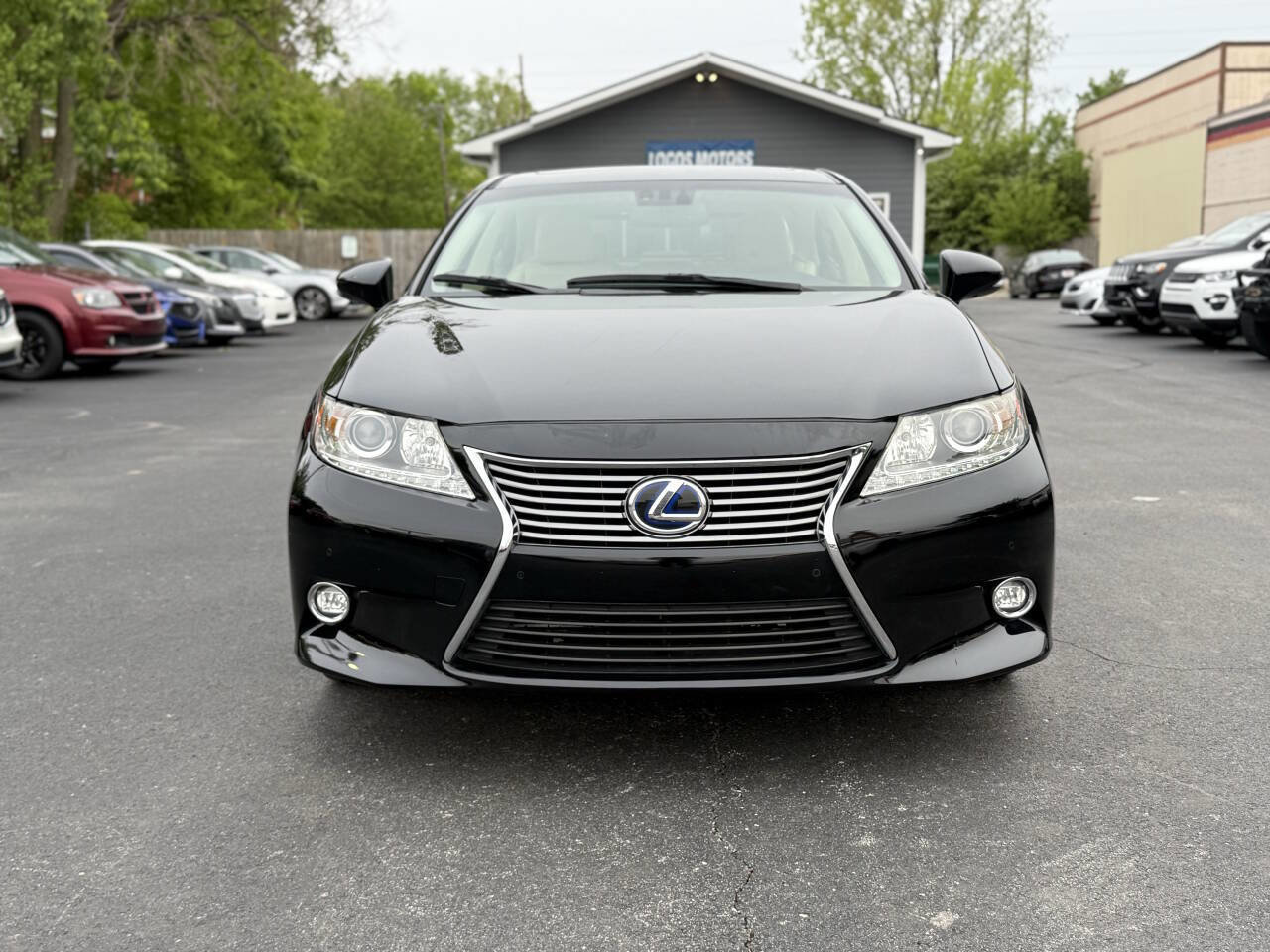 Used 2015 Lexus ES 300h w/ Navigation System Package FWD image 8