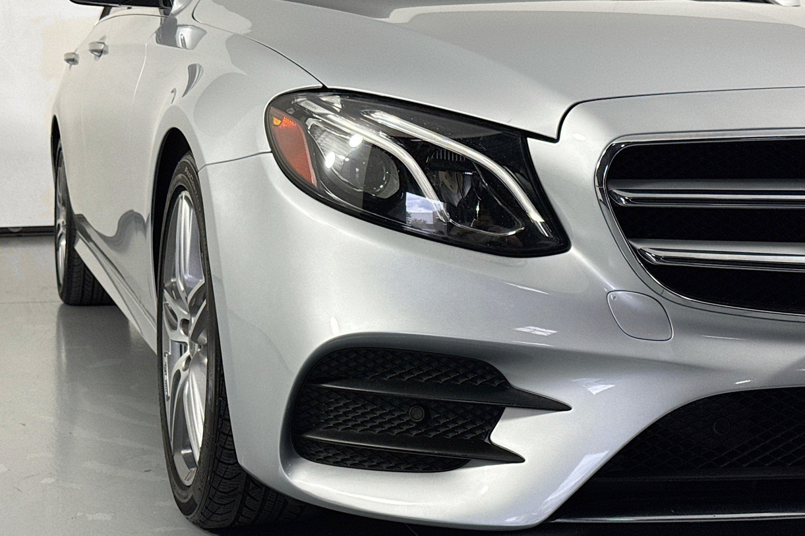 Certified 2020 Mercedes-Benz E 350 Sedan w/ Premium Package image 14