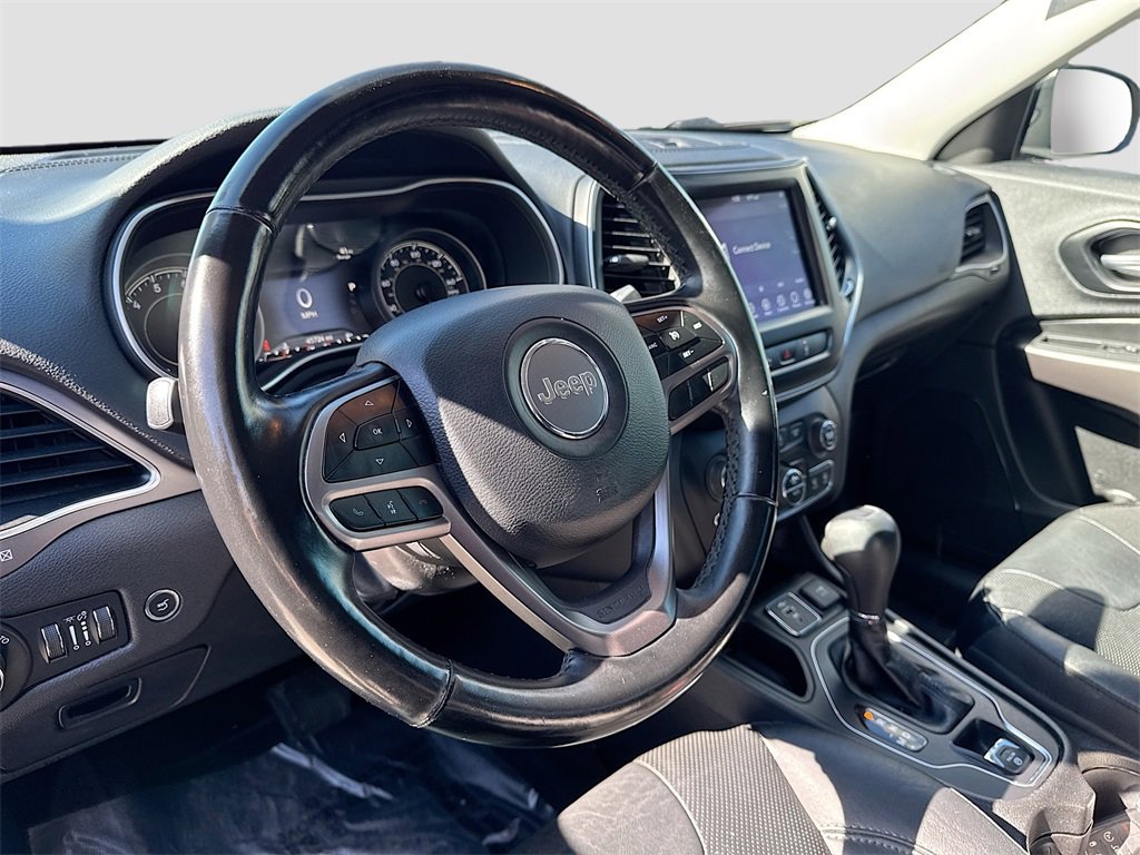 Used 2021 Jeep Cherokee Latitude Lux w/ Comfort/Convenience Group image 9