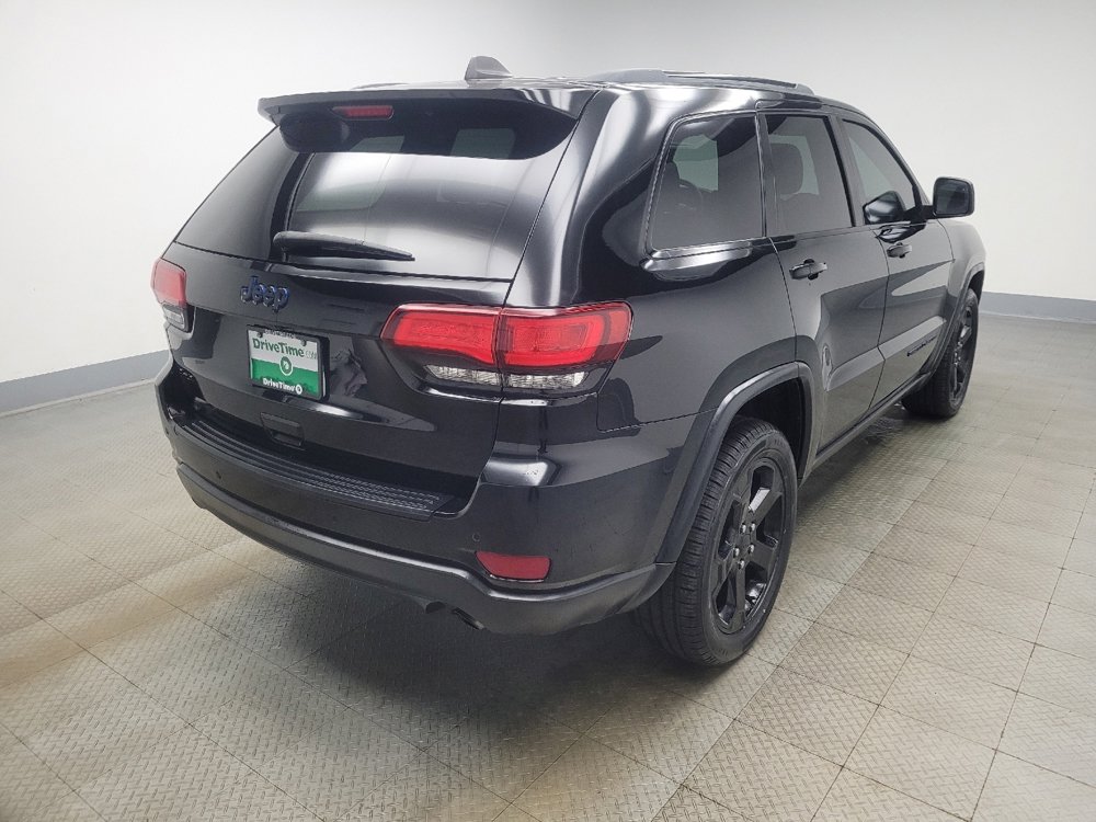 Used 2019 Jeep Grand Cherokee Laredo image 9