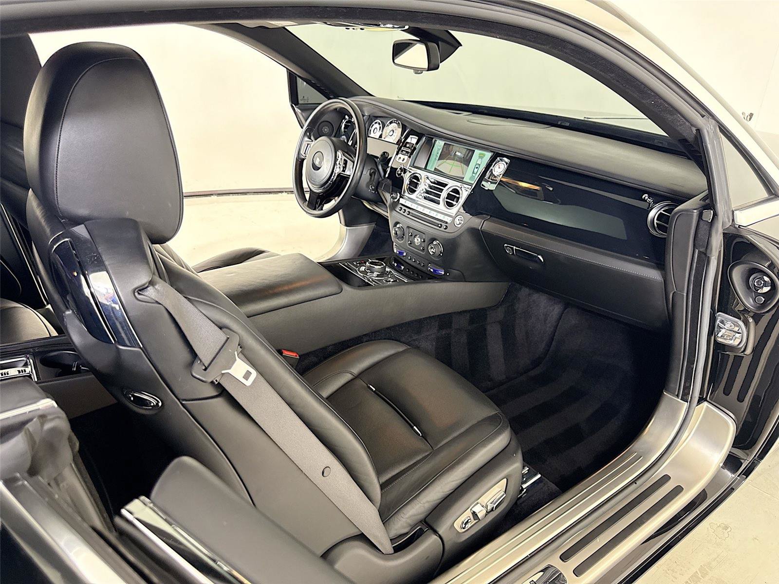 Used 2014 Rolls-Royce Wraith RWD image 25