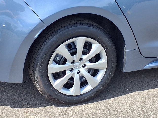 Used 2026 Toyota Corolla LE FWD image 25