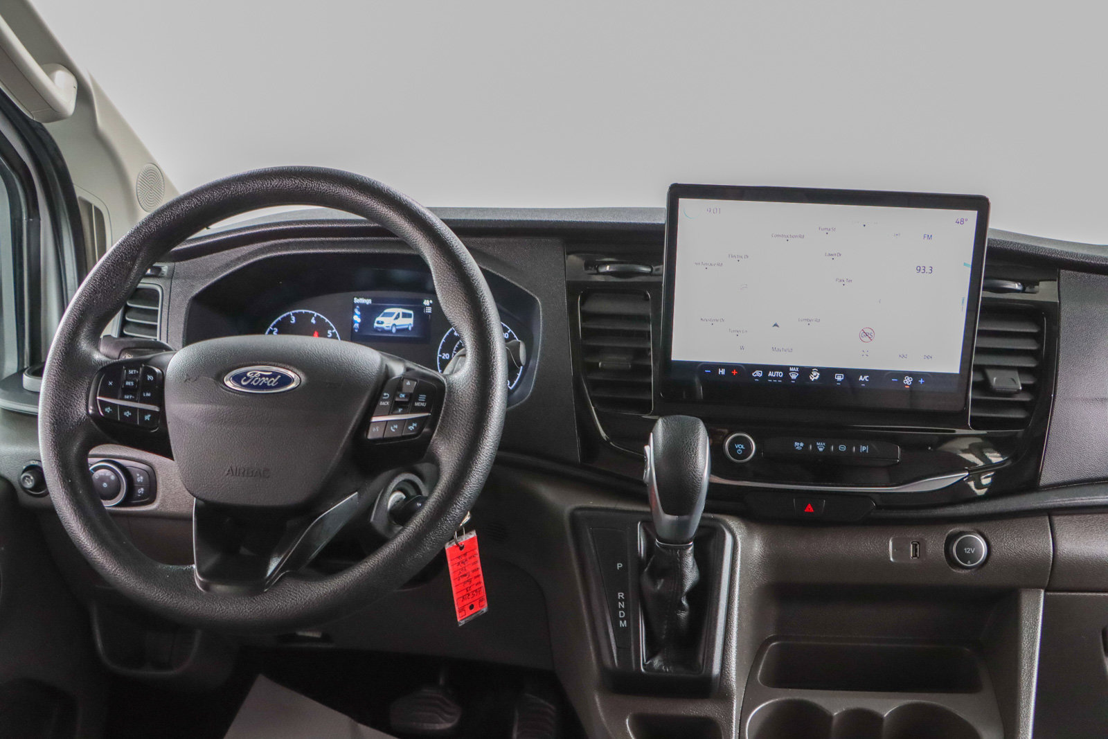 Used 2023 Ford Transit 350 XLT image 18