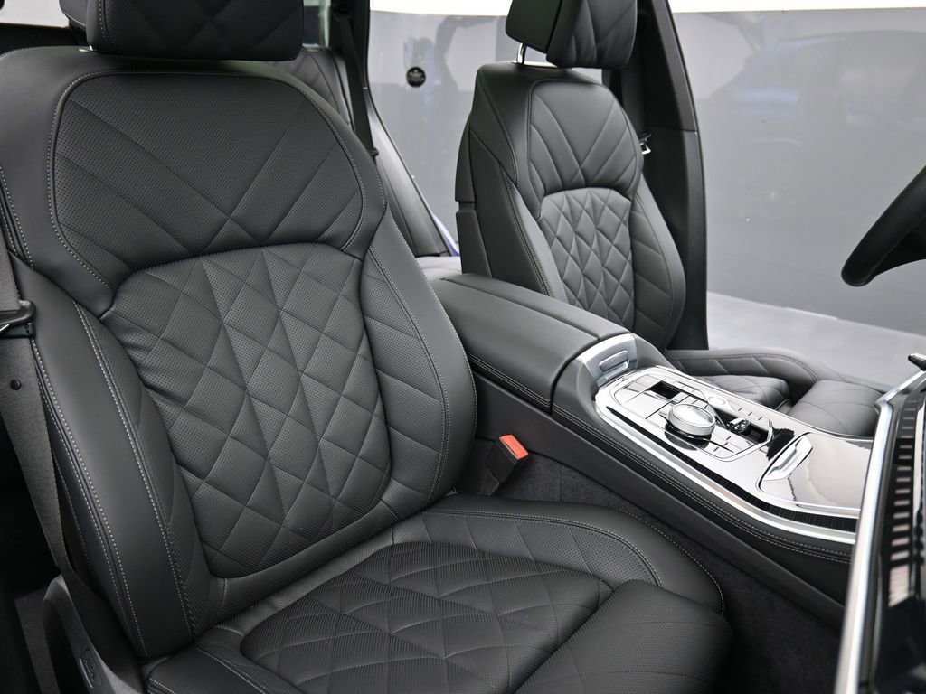 Used 2026 BMW X5 M60i image 22