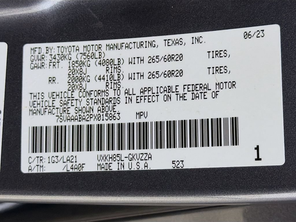 Used 2023 Toyota Sequoia Platinum AWD/4WD image 30