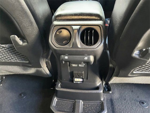 Used 2024 Jeep Wrangler High Altitude image 27