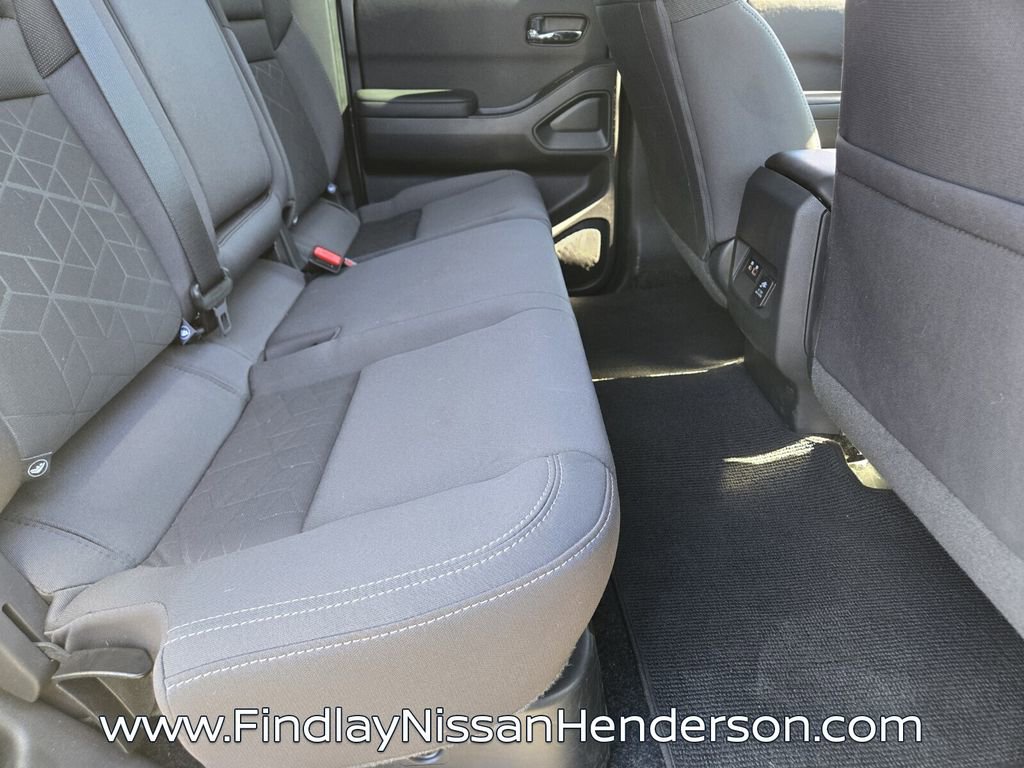 Used 2025 Nissan Frontier SV w/ SV Convenience Package image 16