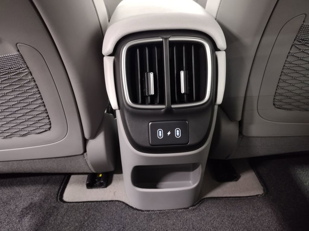 Certified 2025 Hyundai Ioniq 6 SEL image 33