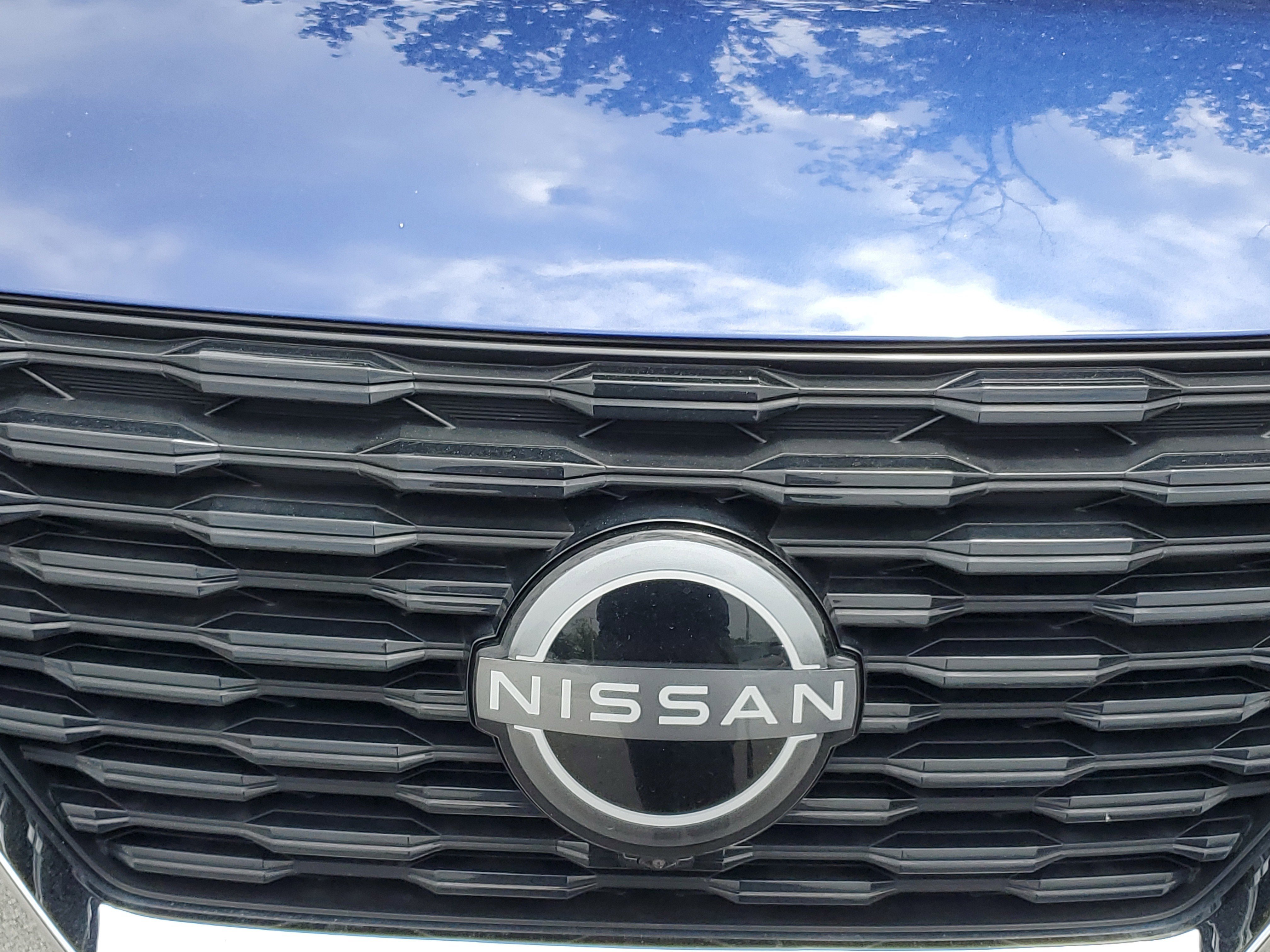 Used 2022 Nissan Rogue SL FWD image 5