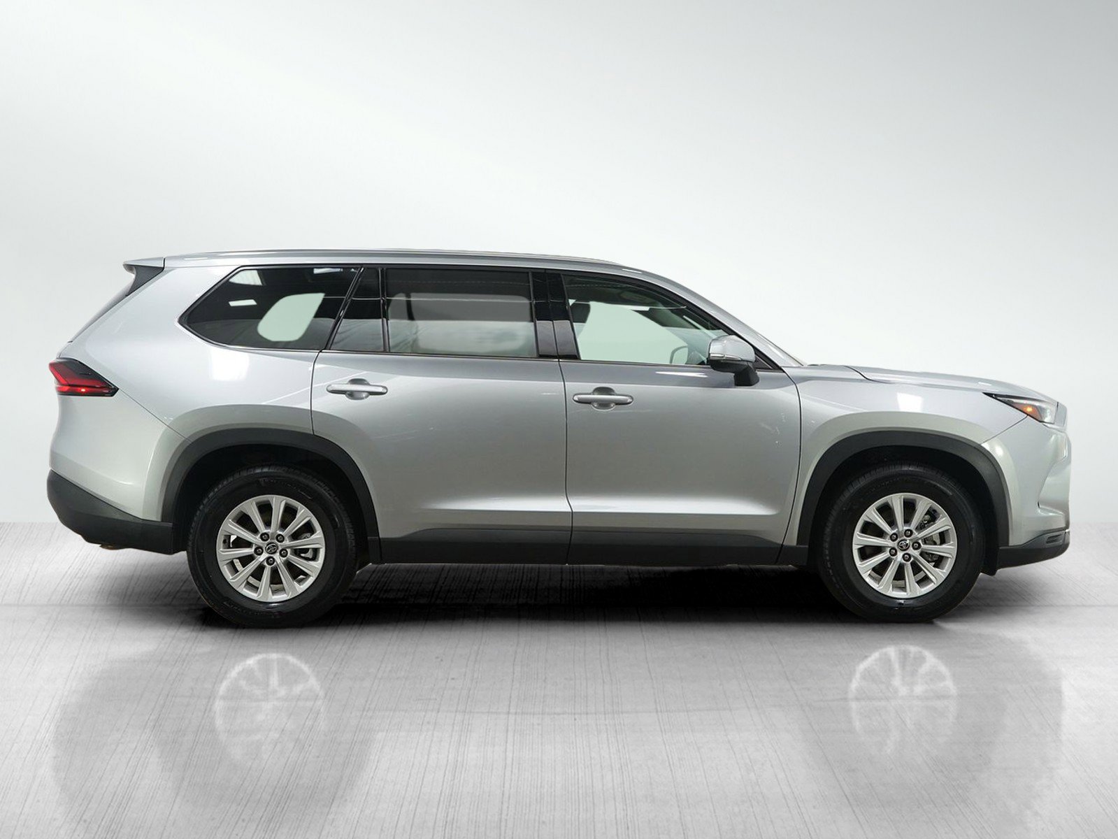 Used 2025 Toyota Grand Highlander AWD image 6