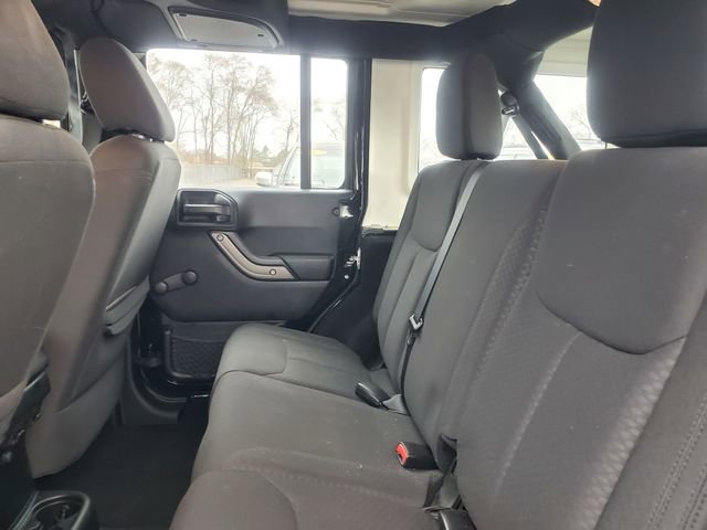 Used 2015 Jeep Wrangler Unlimited Sport w/ Connectivity Group image 25