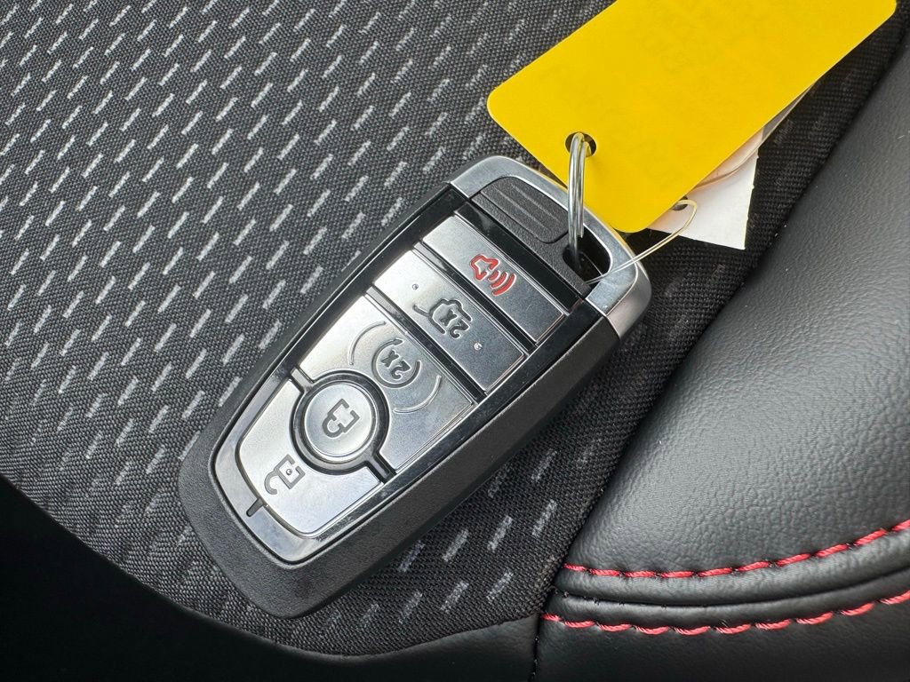 New 2026 Ford Escape ST-Line Select w/ Equipment Group 401A image 39