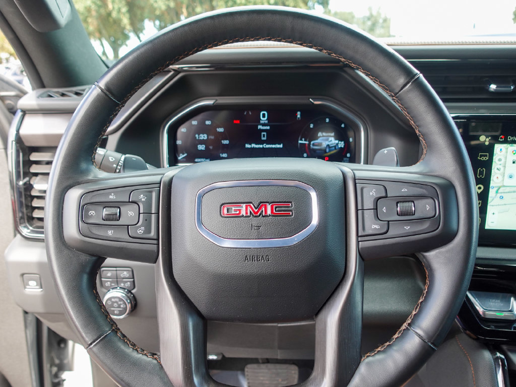 Used 2025 GMC Sierra 1500 AT4 w/ AT4 Premium Package AWD/4WD image 14
