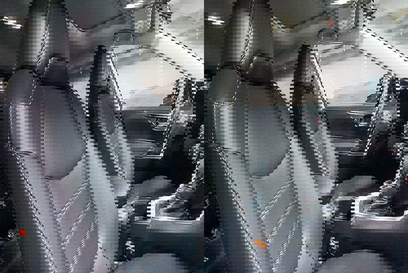 Certified 2025 Toyota RAV4 XLE Premium image 18