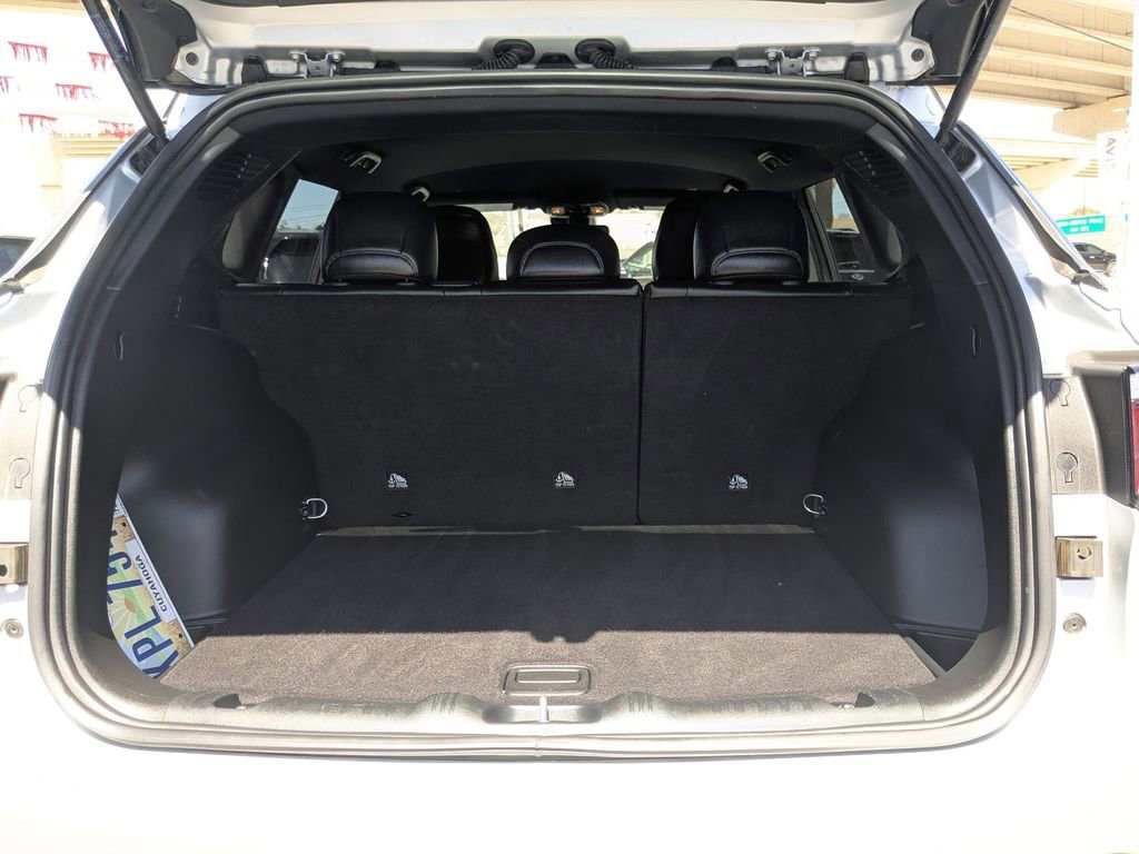 Used 2025 Jeep Compass Limited image 27