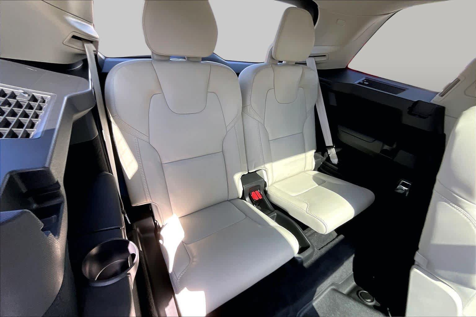 Used 2023 Volvo XC90 B6 Ultimate AWD/4WD image 23