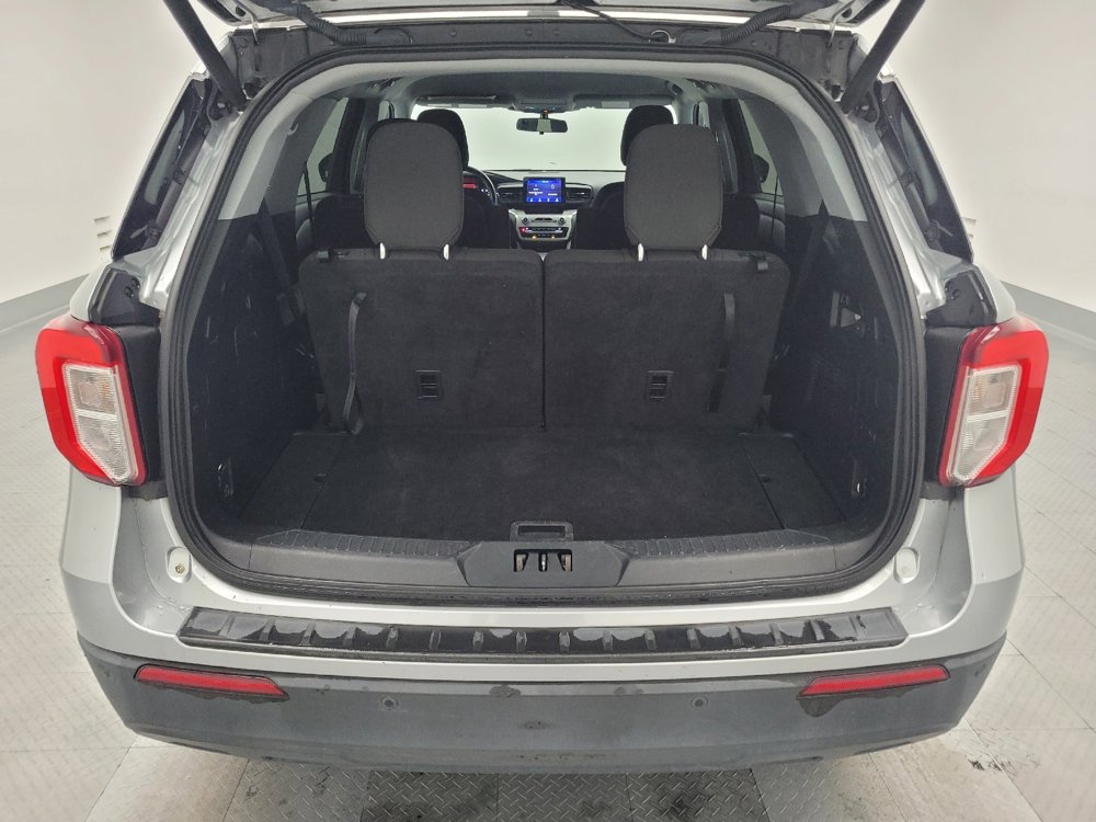Used 2021 Ford Explorer XLT image 29