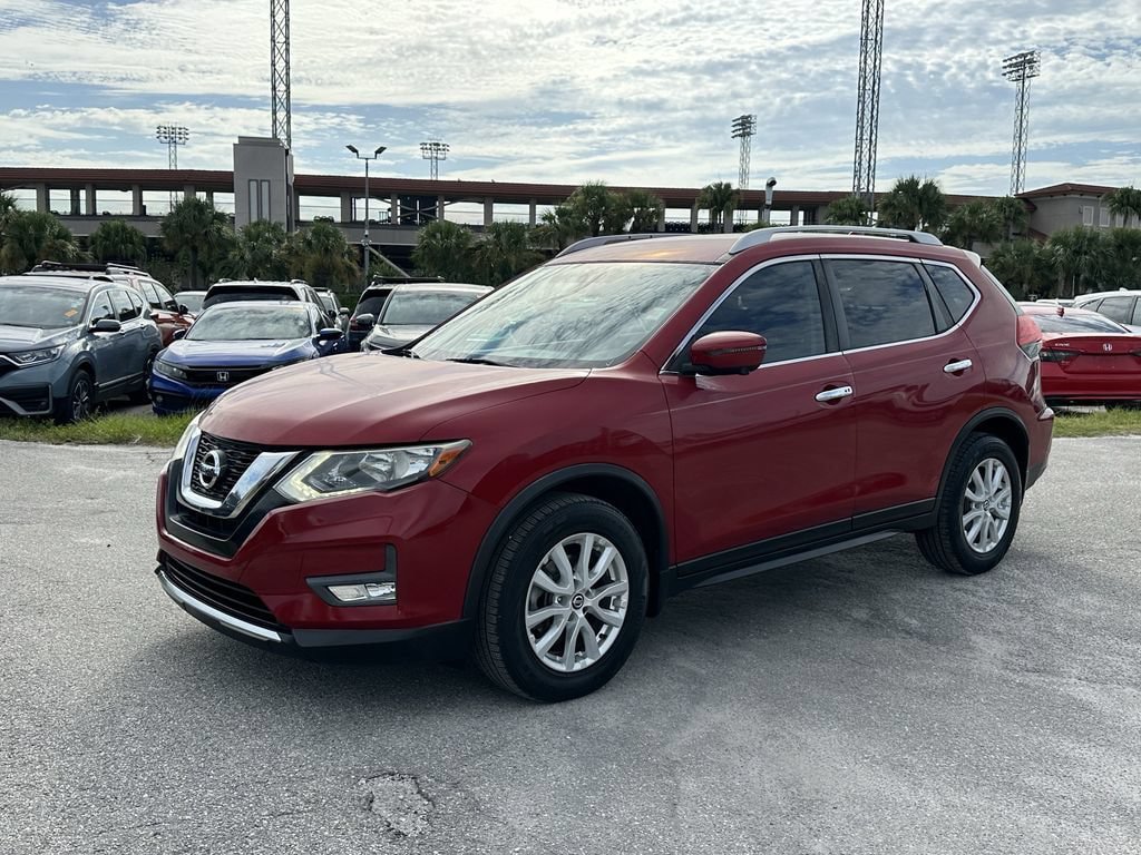 Used 2017 Nissan Rogue SV w/ SV Premium Package FWD image 9