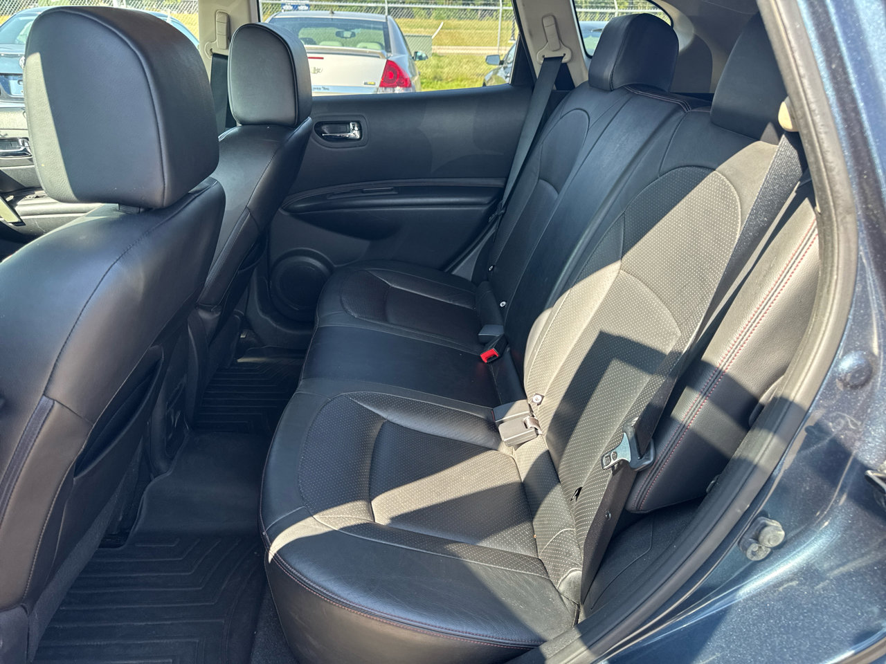 Used 2012 Nissan Rogue SL image 11