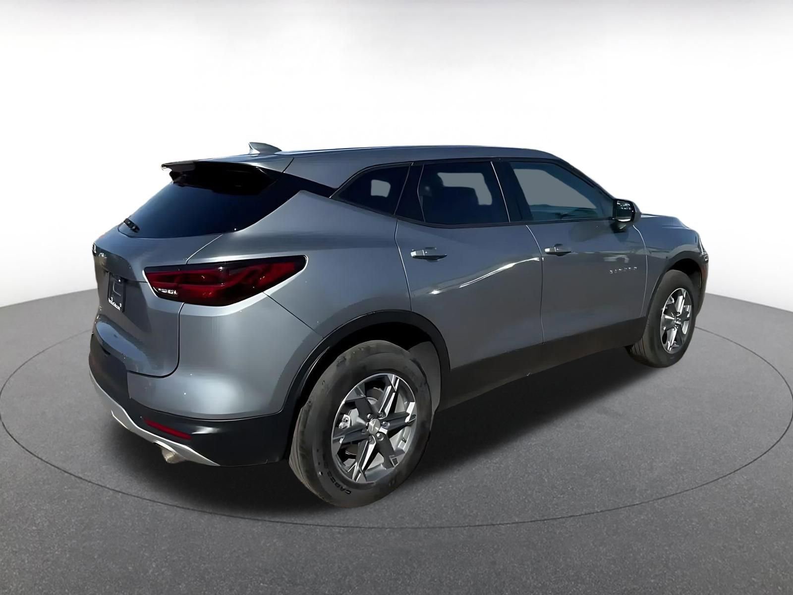 Used 2025 Chevrolet Blazer LT image 15