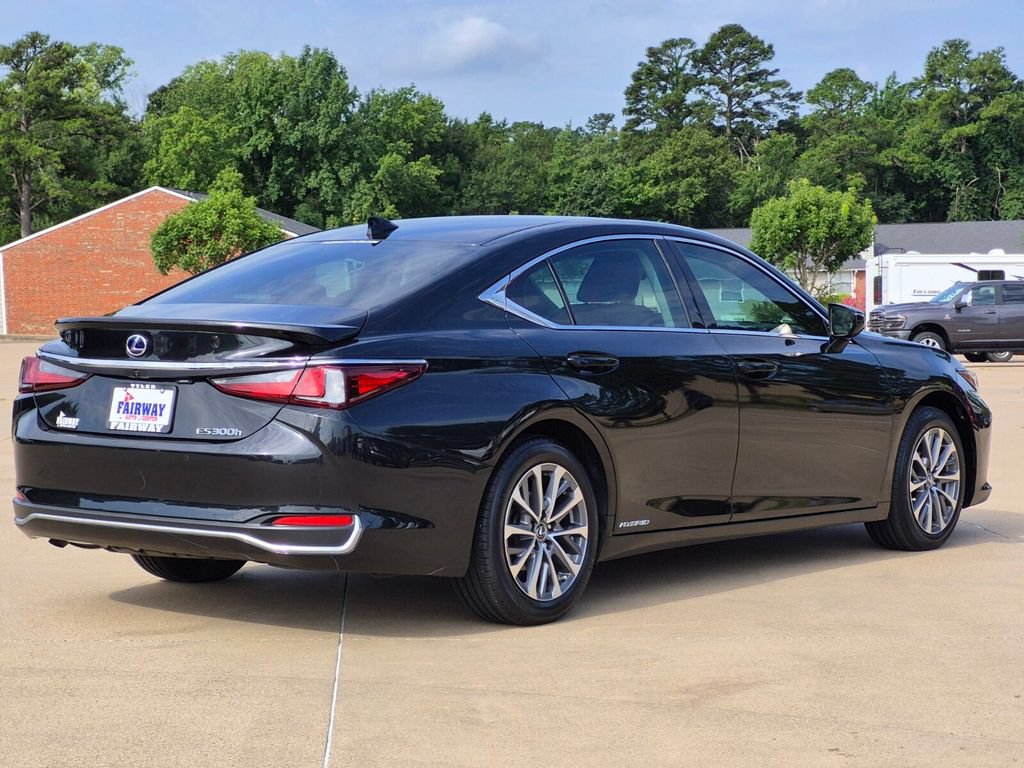 Used 2022 Lexus ES 300h w/ Premium Package FWD image 6