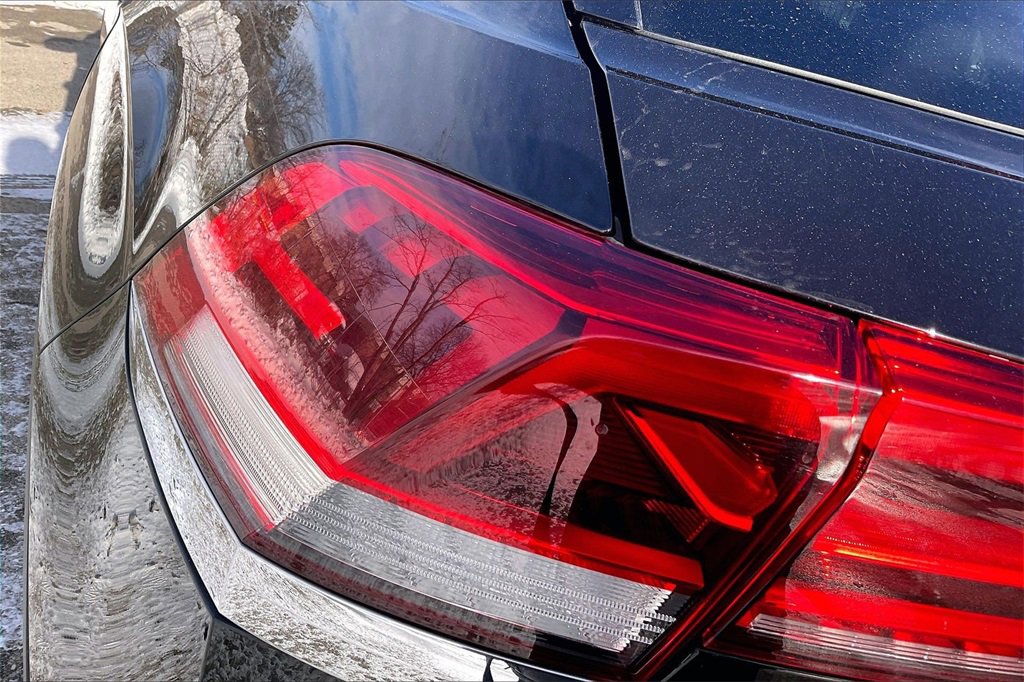 Used 2023 Volkswagen Atlas Cross Sport SEL Premium R-Line image 30