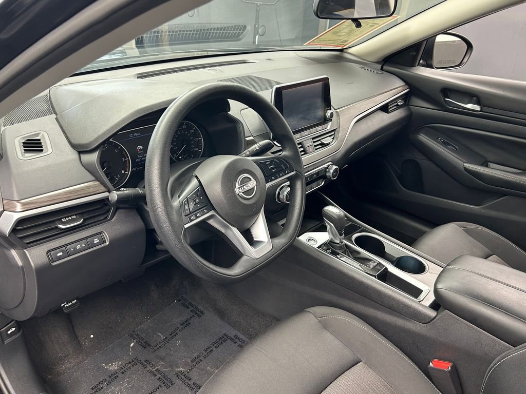 Used 2024 Nissan Altima 2.5 SV image 44