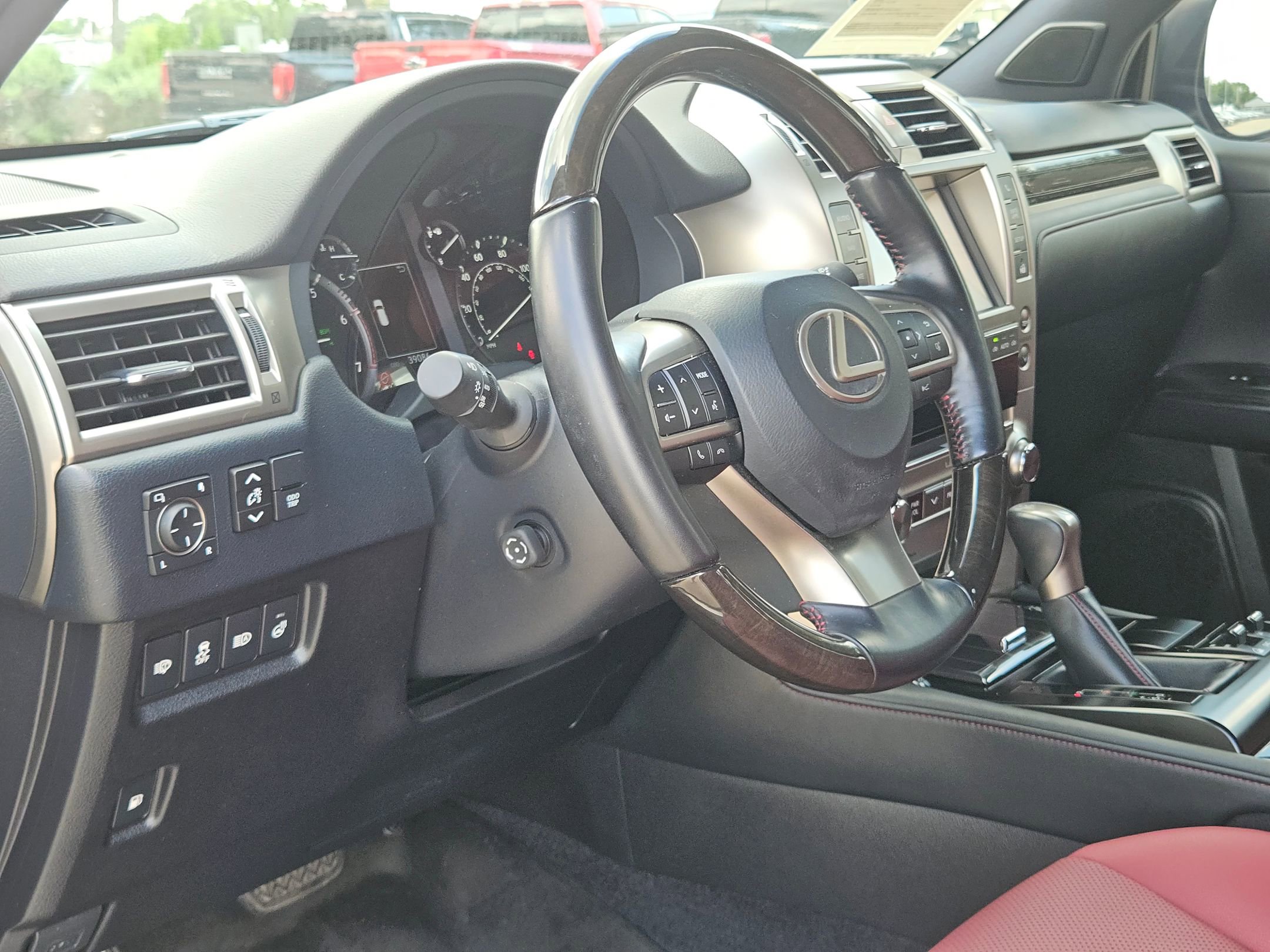 Used 2021 Lexus GX 460 Premium w/ Premium Package AWD/4WD image 10
