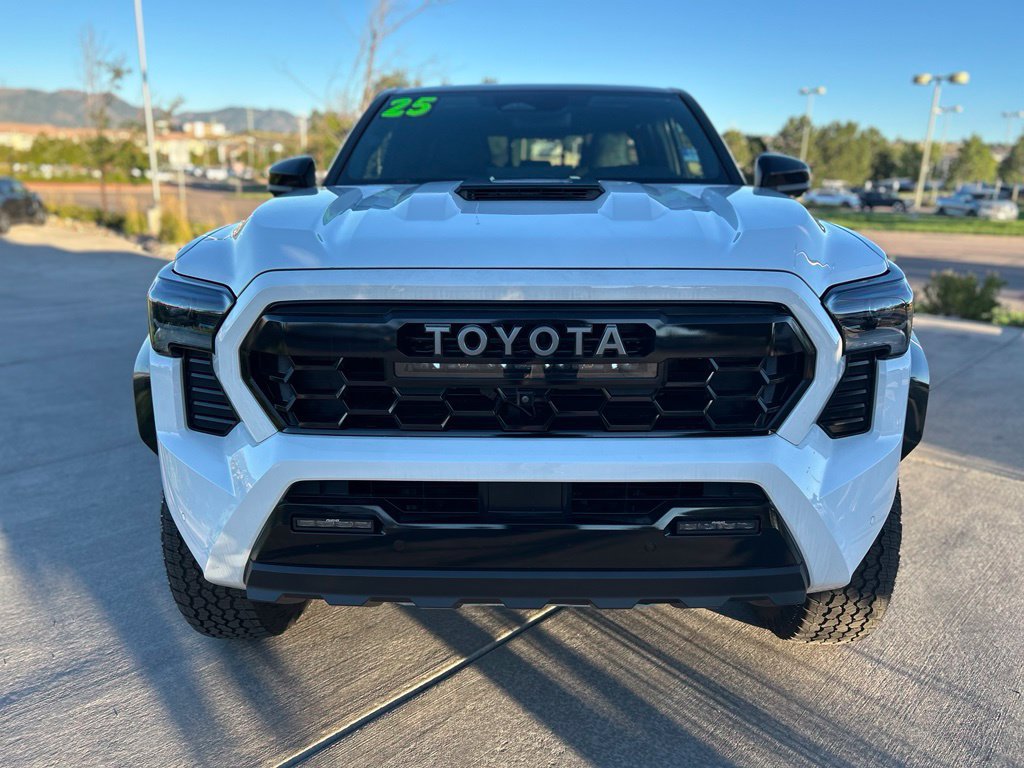 Used 2025 Toyota Tacoma TRD Pro AWD/4WD image 2