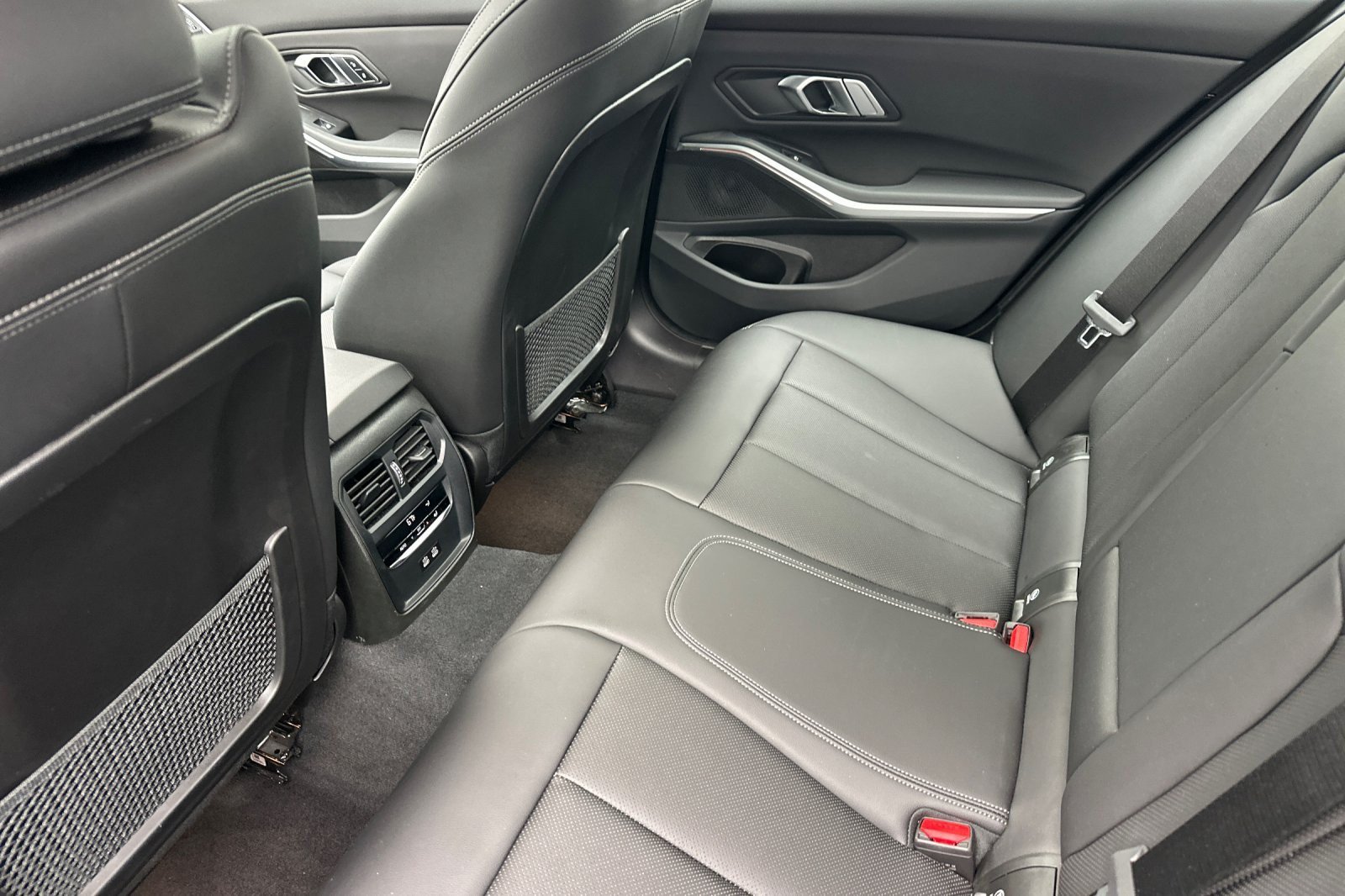 Used 2023 BMW 330i Sedan w/ Driving Assistance Package RWD image 11