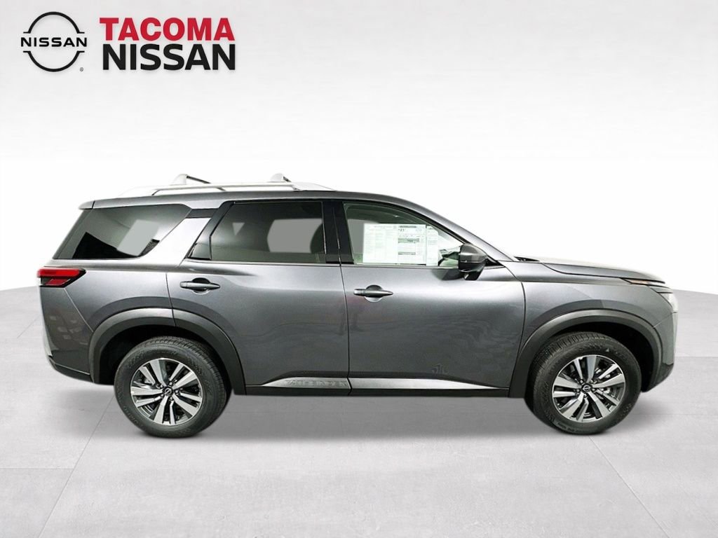 New 2025 Nissan Pathfinder SL w/ Black Appearance Package image 6