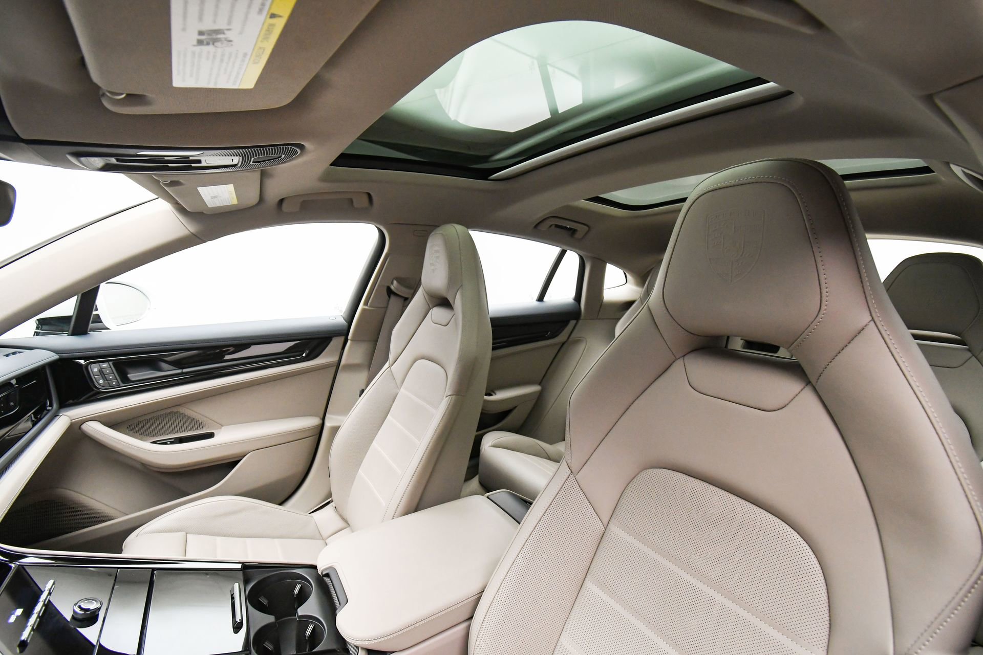 Used 2025 Porsche Panamera 4 image 51