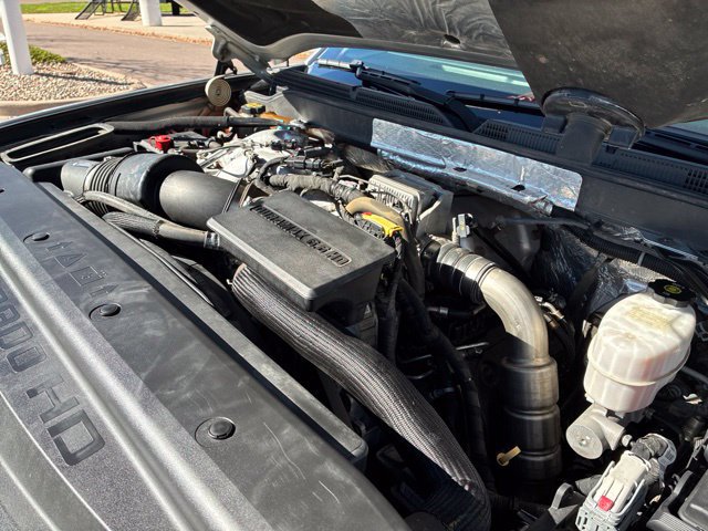 Used 2019 Chevrolet Silverado 2500 LT w/ LT Convenience Package AWD/4WD image 12