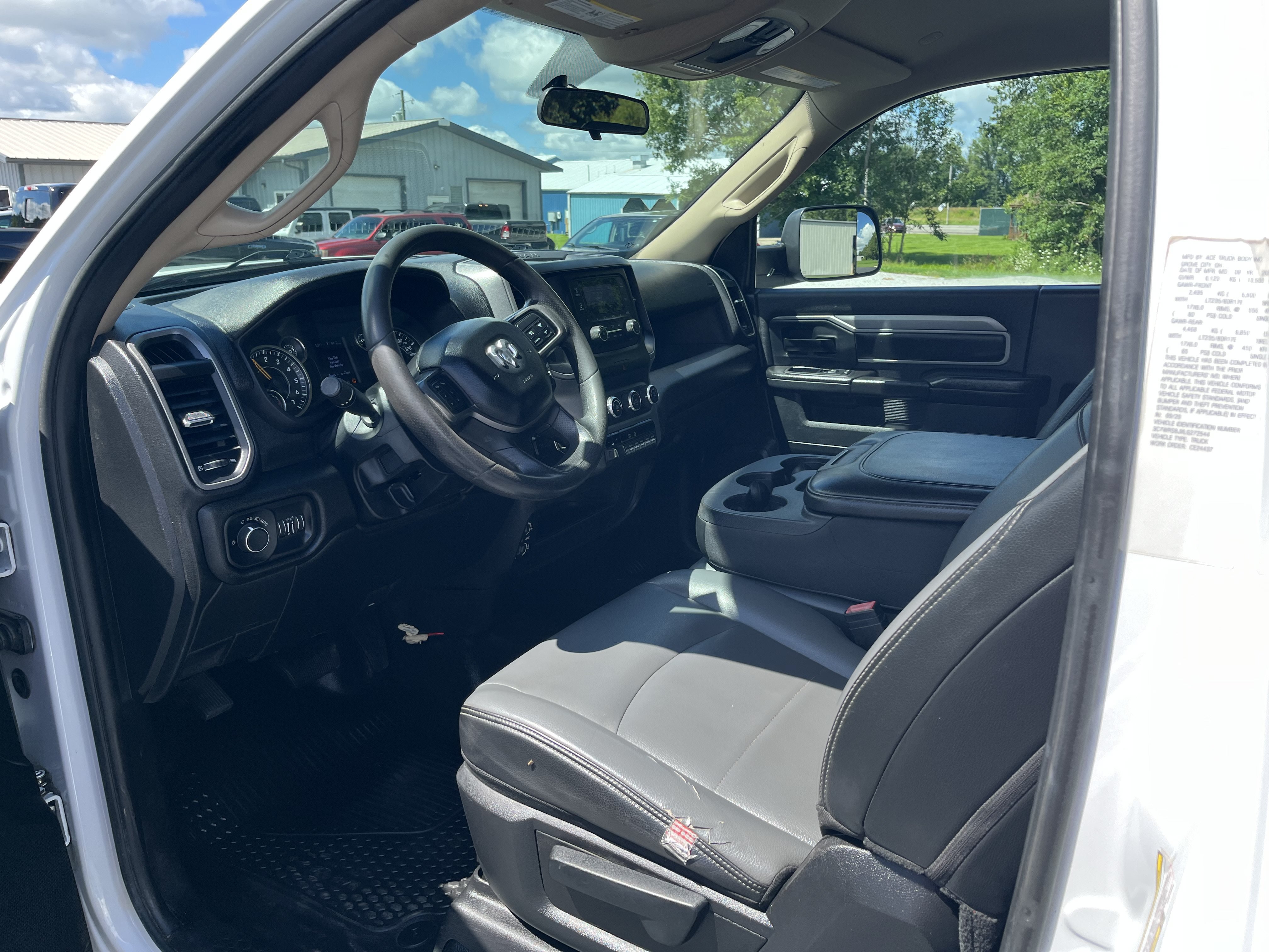 Used 2020 RAM 3500 Tradesman RWD image 11