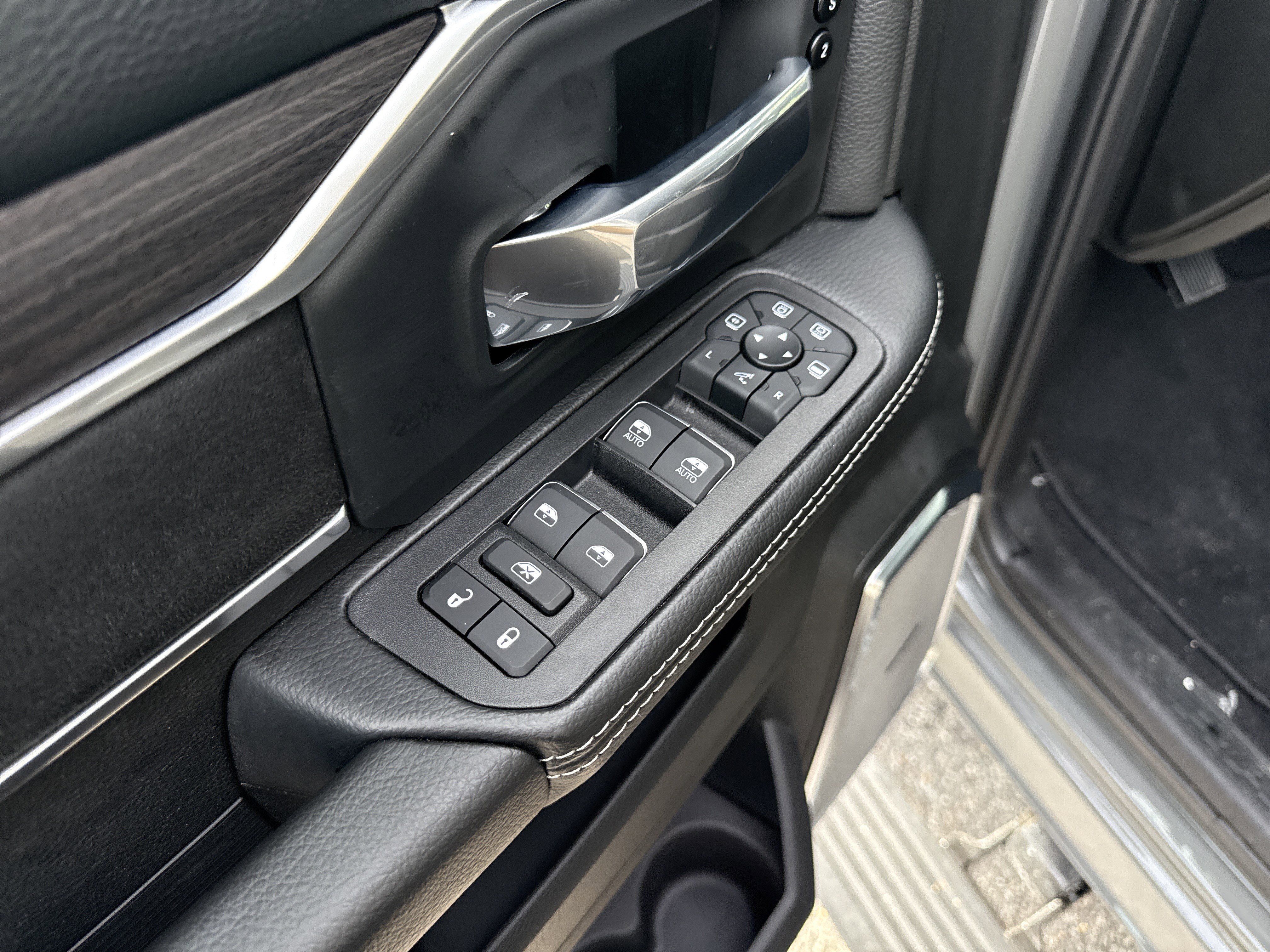 New 2026 RAM 2500 Laramie image 13