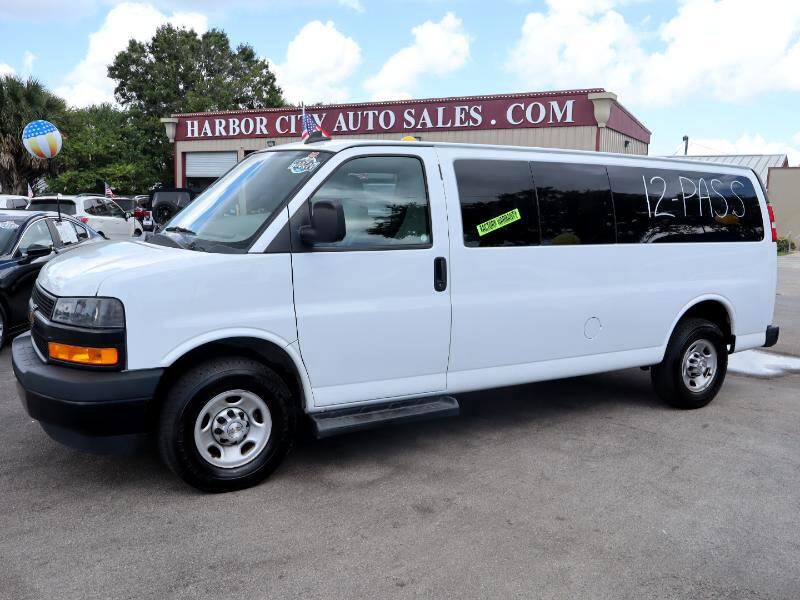 Used 2022 Chevrolet Express 3500 LS image 2