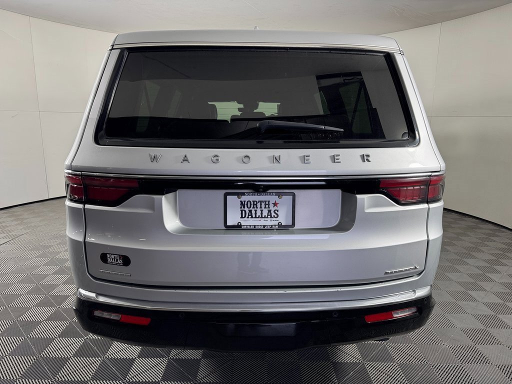 Used 2023 Jeep Wagoneer L Series II image 6