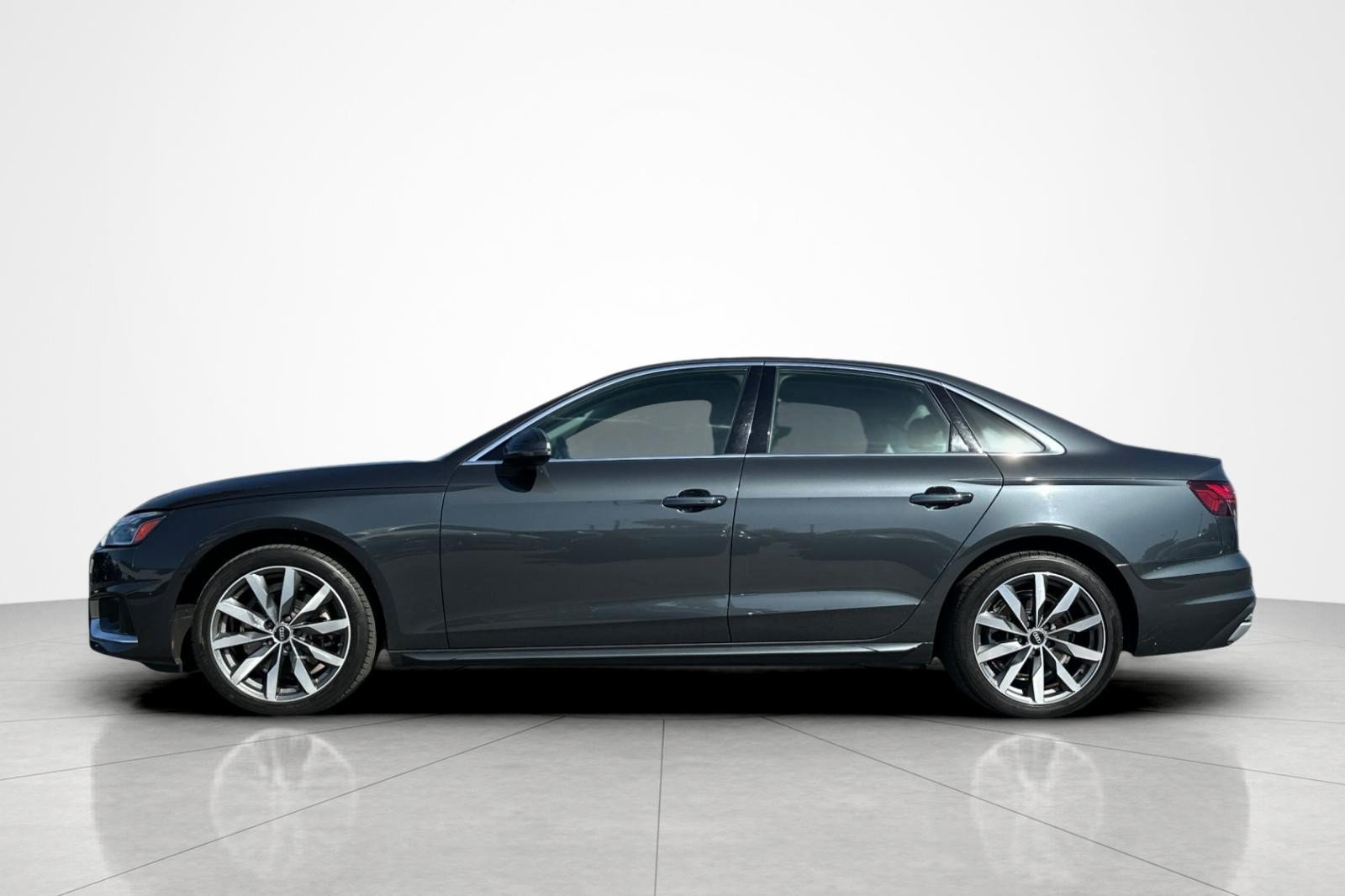 Used 2023 Audi A4 2.0T Premium w/ Convenience Package AWD/4WD image 2